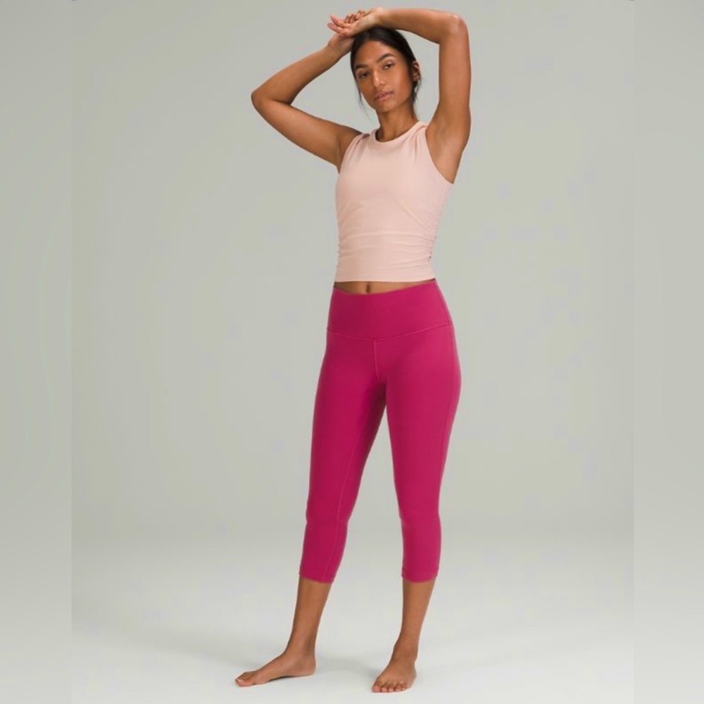 NWOT Lululemon Align High Rise Crop 21”